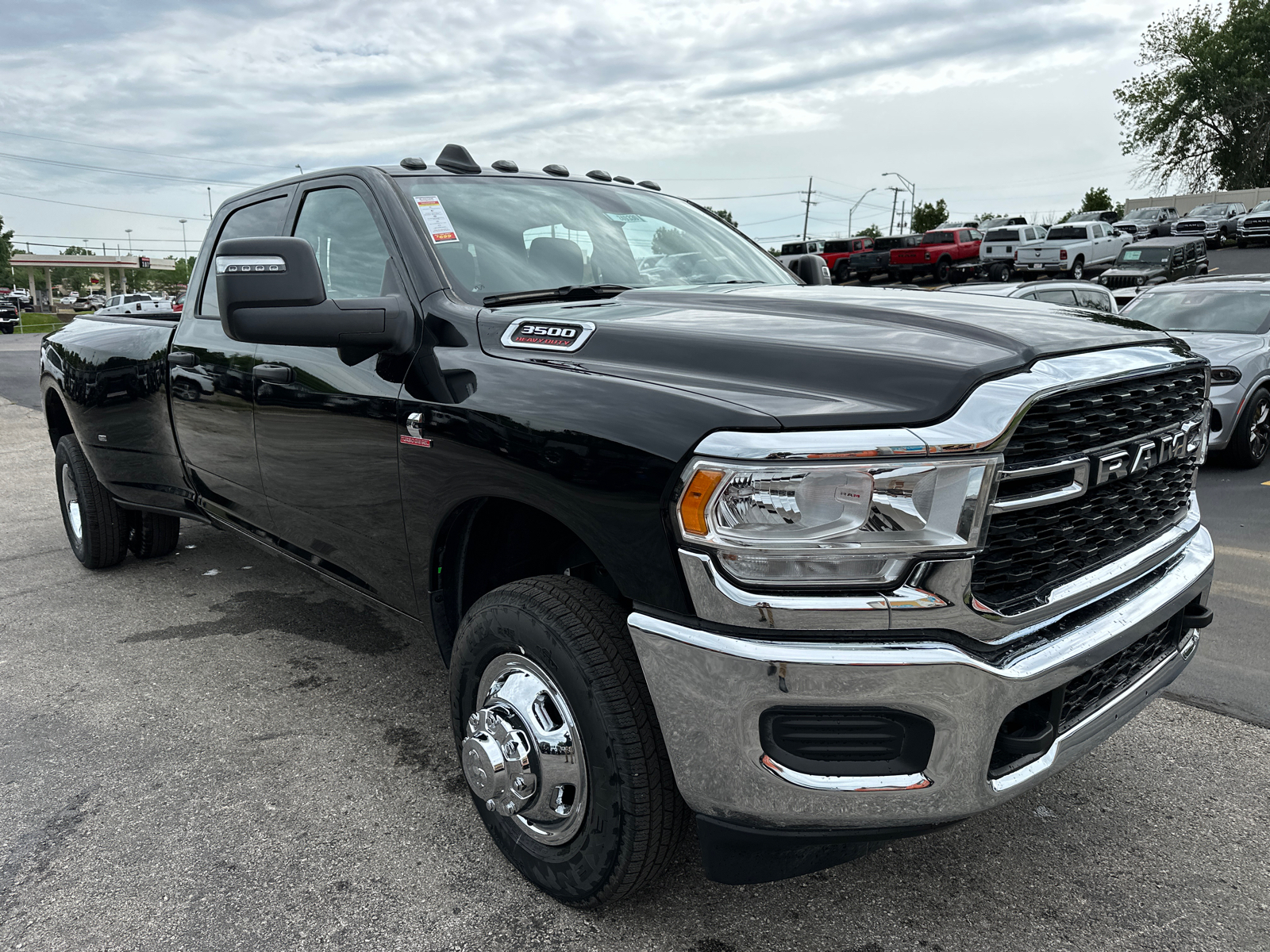 2024 Ram 3500 Tradesman 3