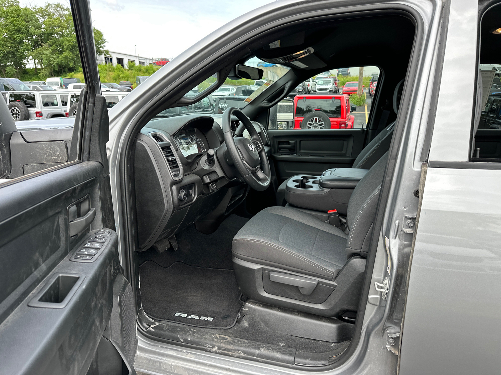 2024 Ram 3500 Tradesman 33