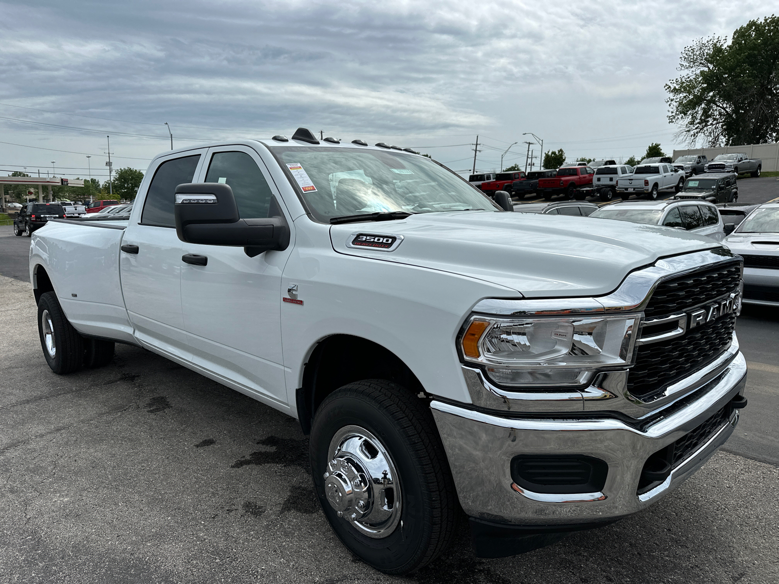 2024 Ram 3500 Tradesman 3