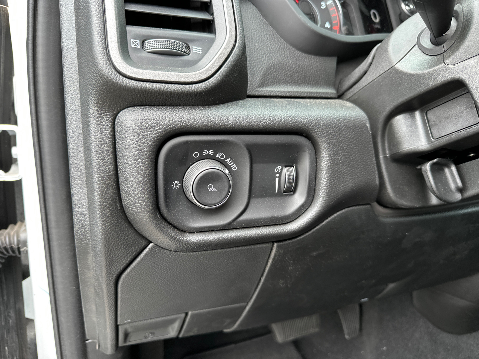 2024 Ram 3500 Tradesman 32