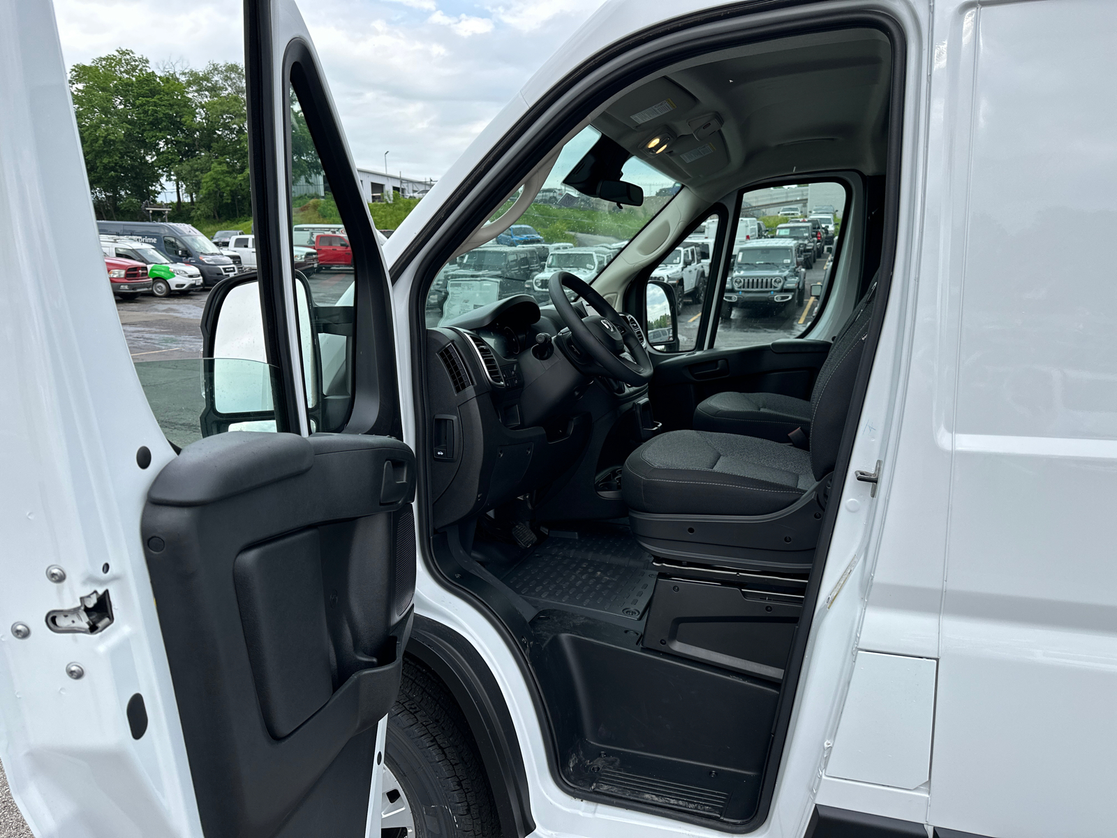 2024 Ram ProMaster 1500 Base 38