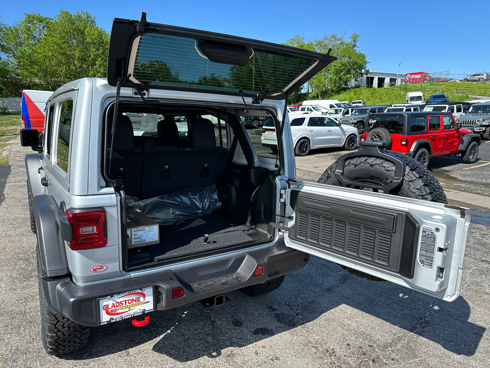 2024 Jeep Wrangler Rubicon 8