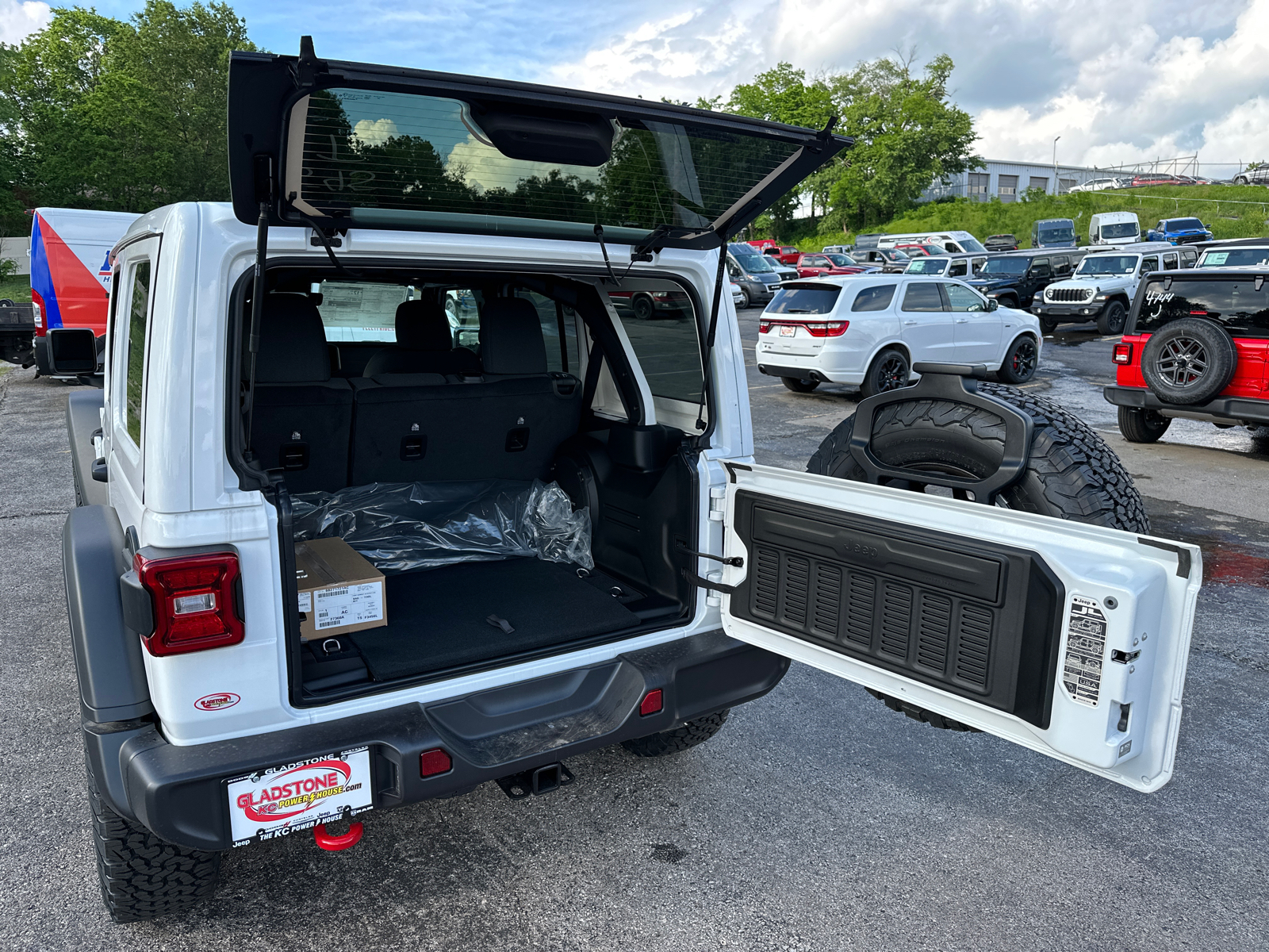 2024 Jeep Wrangler Rubicon 8