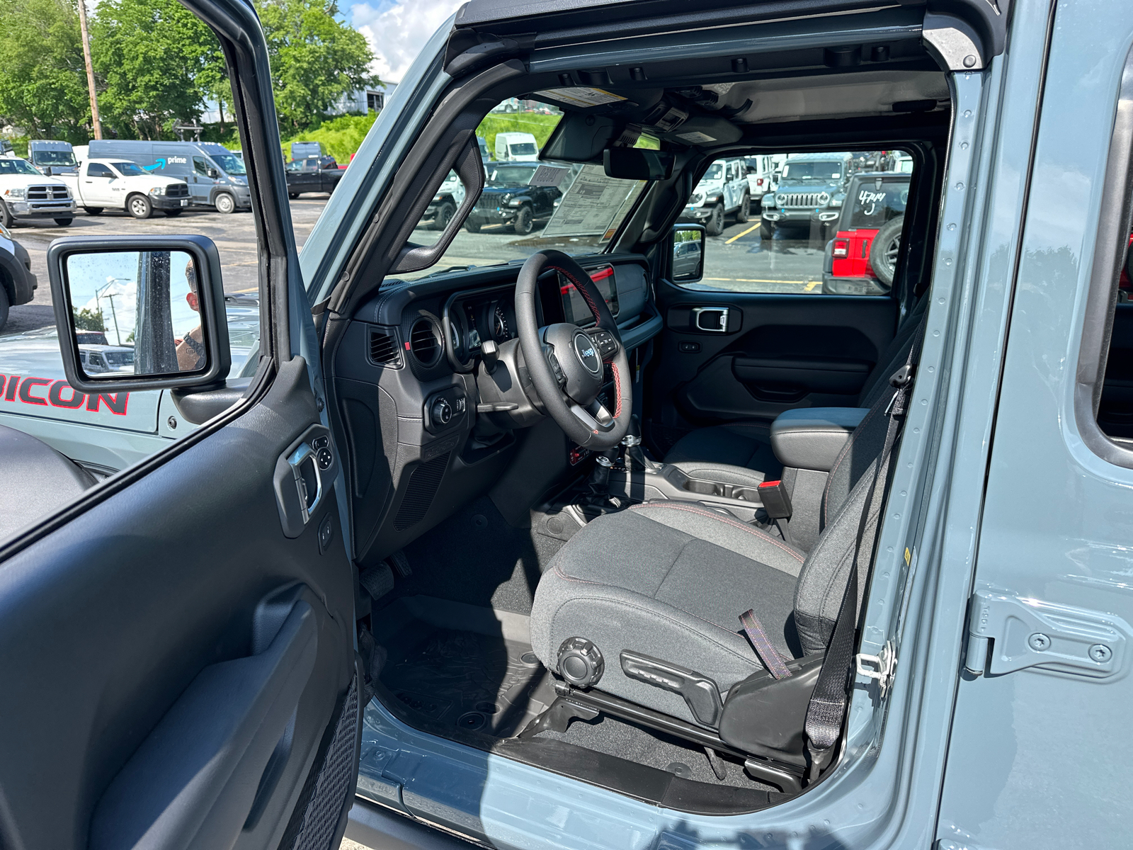 2024 Jeep Gladiator Rubicon 33