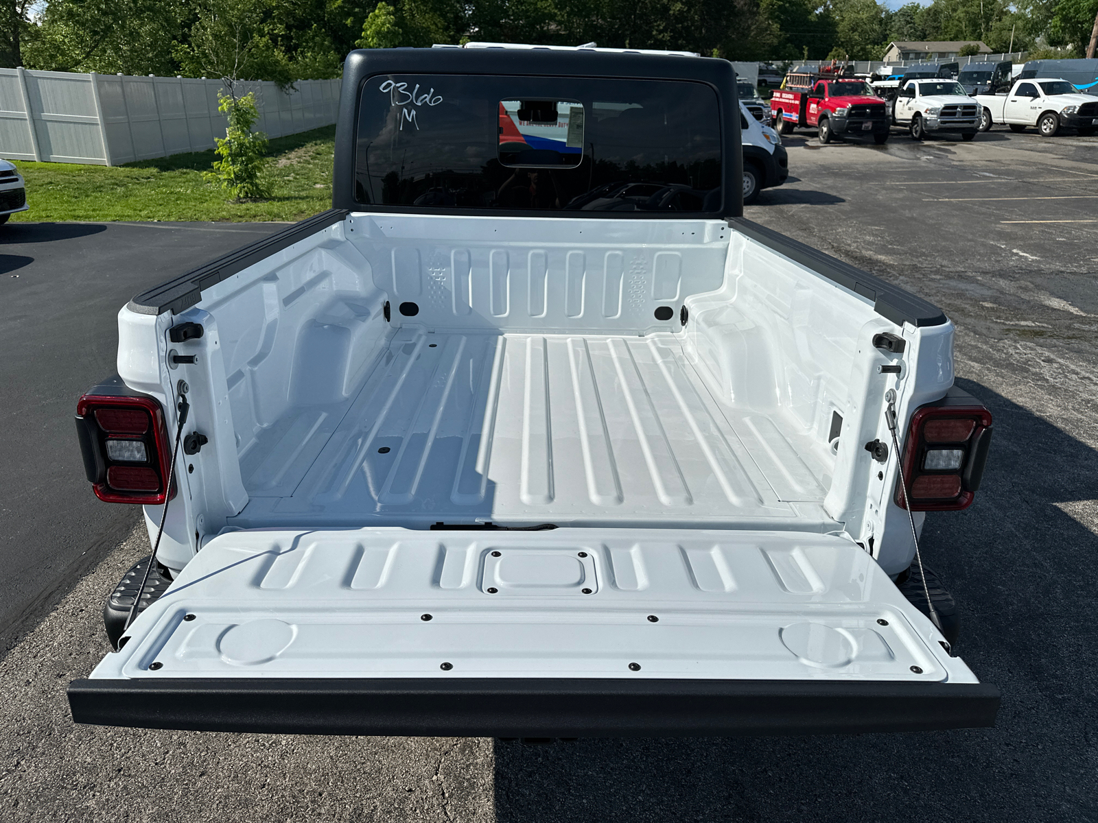 2024 Jeep Gladiator Rubicon 8