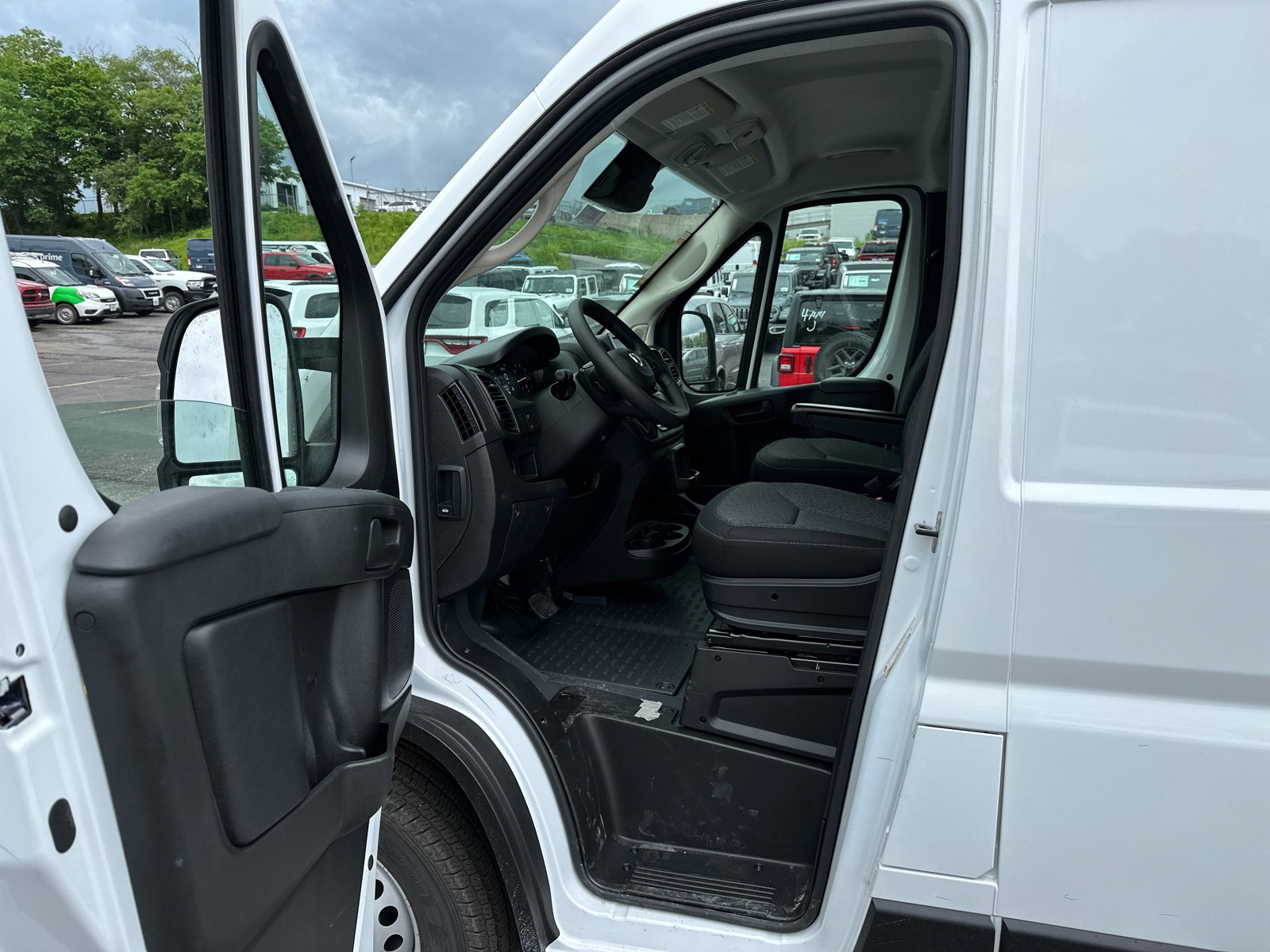 2024 Ram ProMaster 1500 Base 23