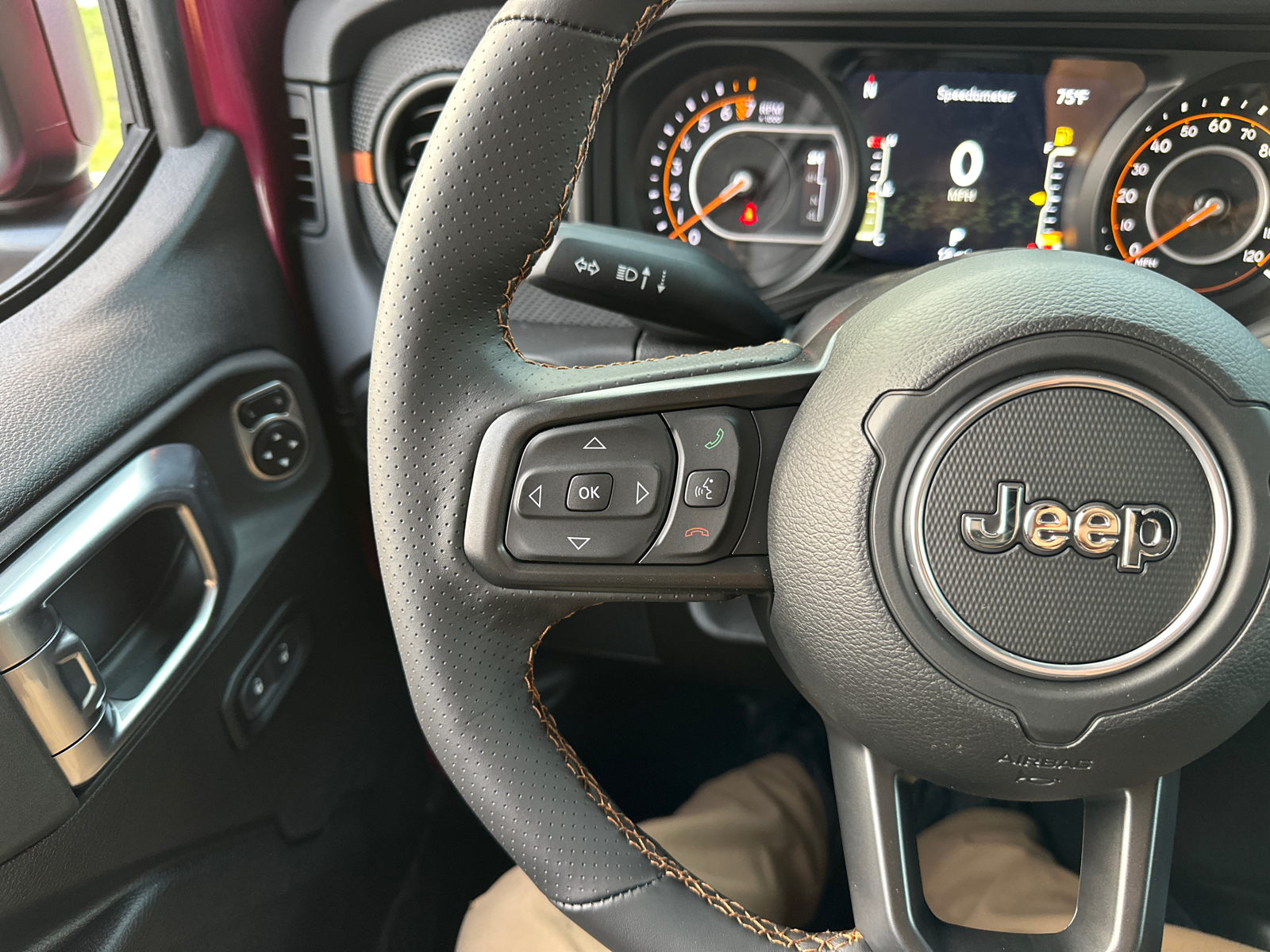 2024 Jeep Gladiator Mojave 37