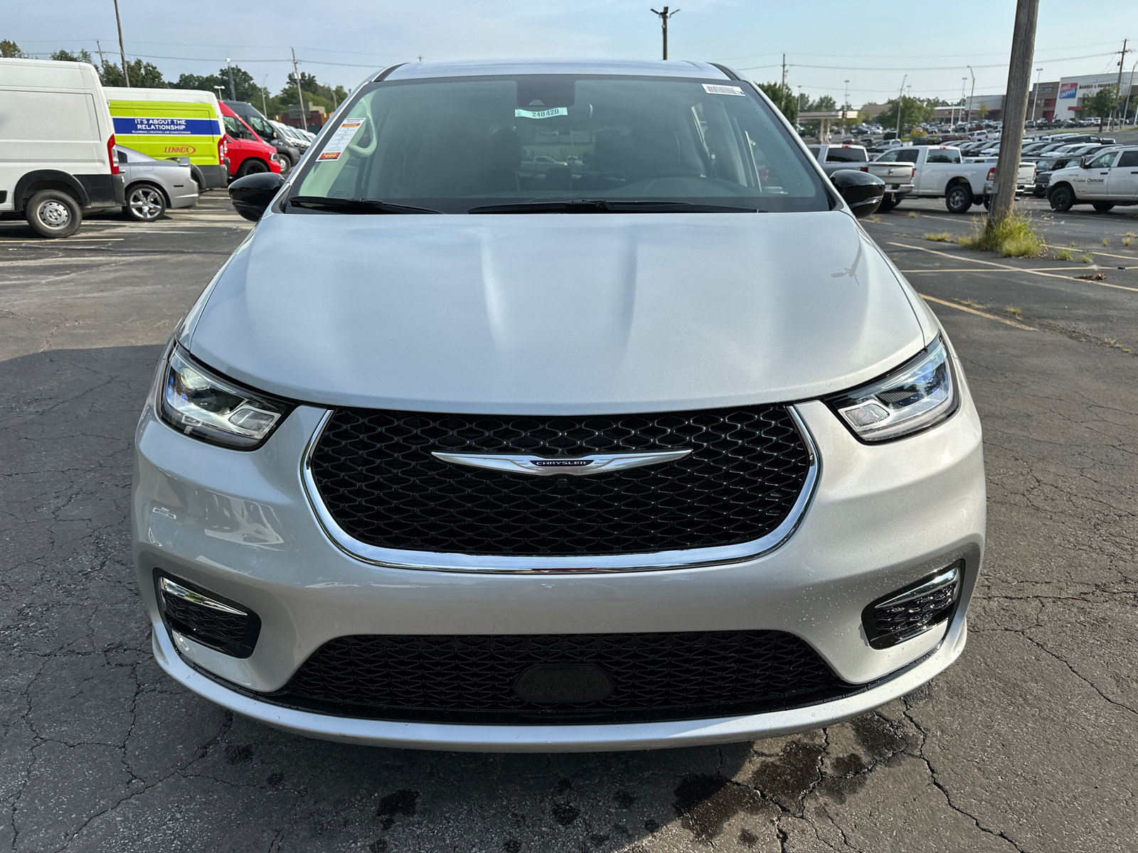 2024 Chrysler Pacifica Touring L 3