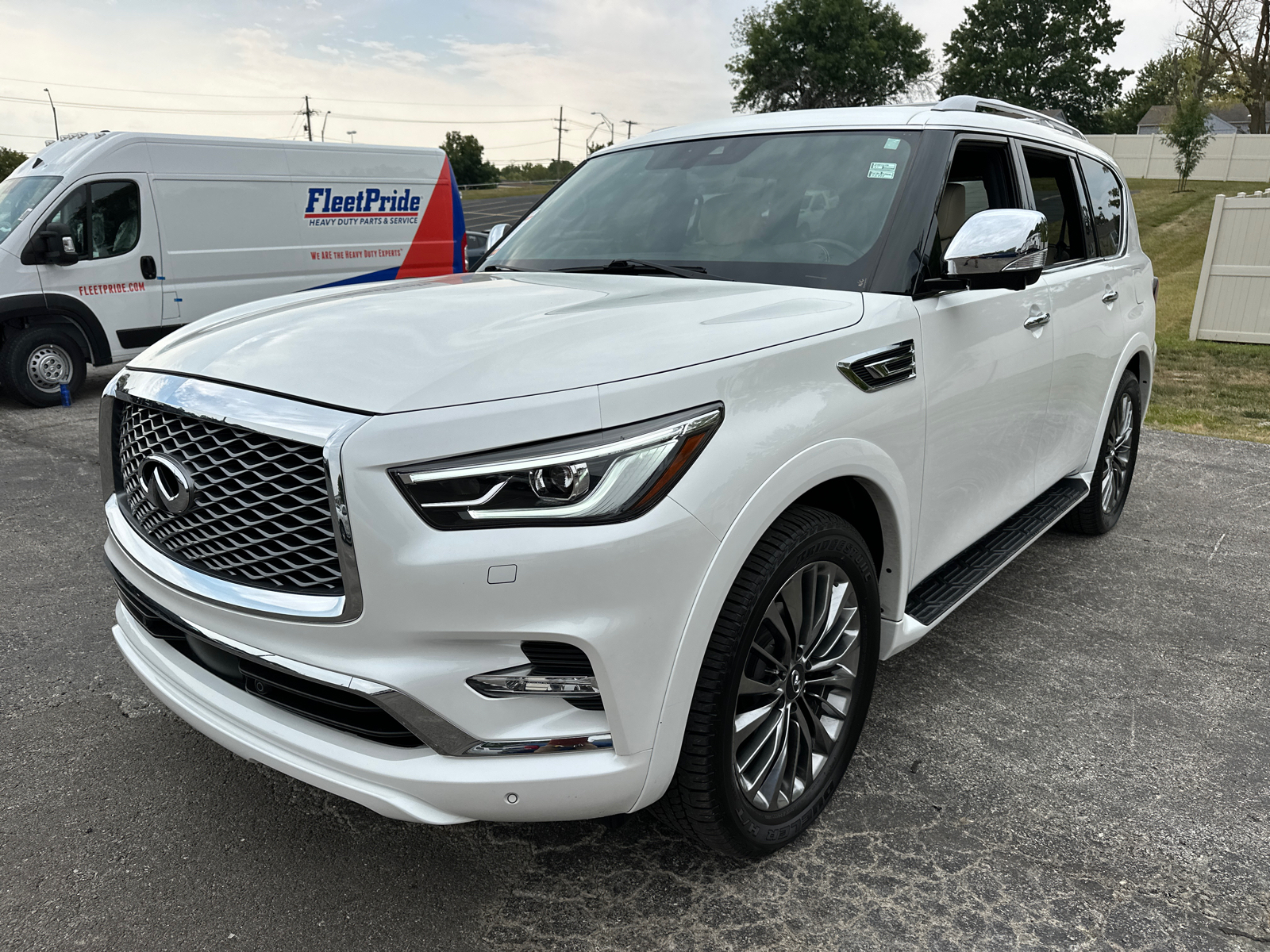 2021 INFINITI QX80 Sensory 2