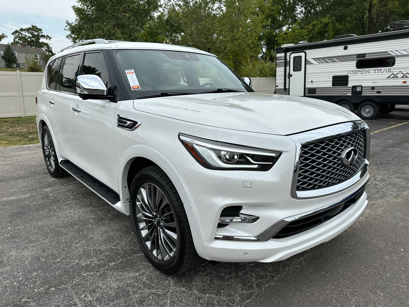 2021 INFINITI QX80 Sensory 4