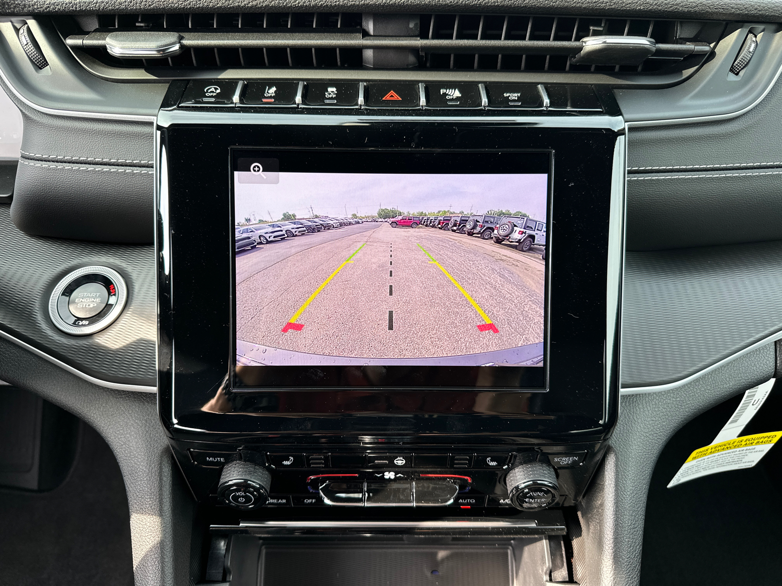 2024 Jeep Grand Cherokee Altitude X 29