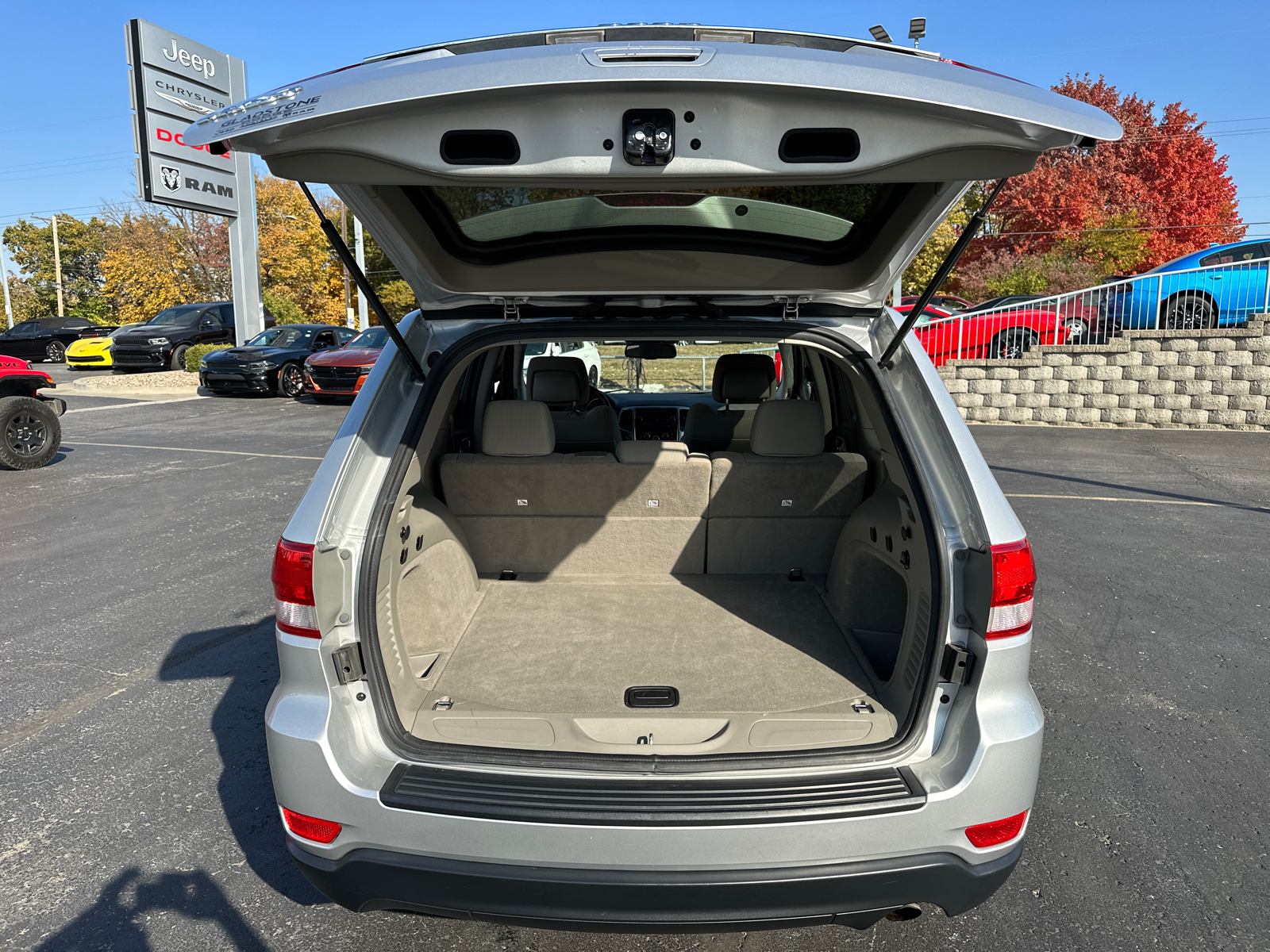 2012 Jeep Grand Cherokee Laredo 9