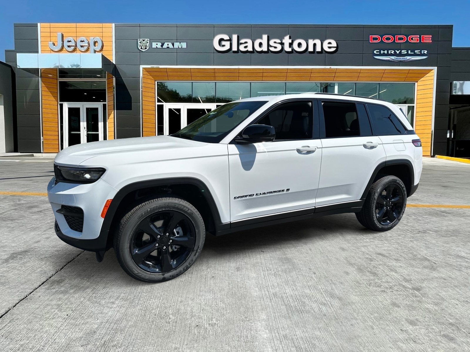 2024 Jeep Grand Cherokee Altitude 1