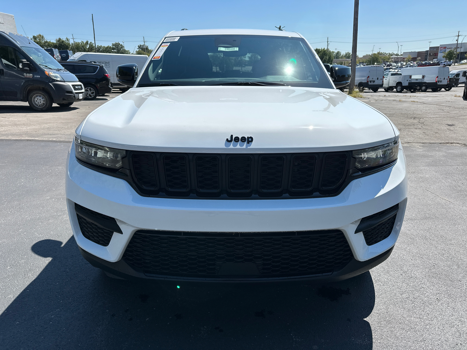 2024 Jeep Grand Cherokee Altitude 3