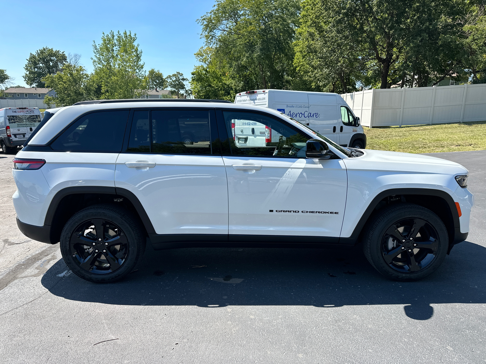 2024 Jeep Grand Cherokee Altitude 5