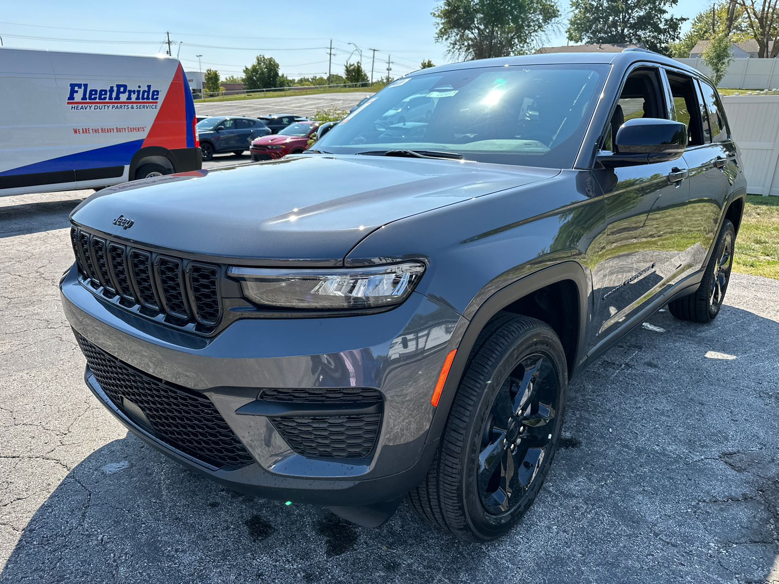 2024 Jeep Grand Cherokee Altitude 2