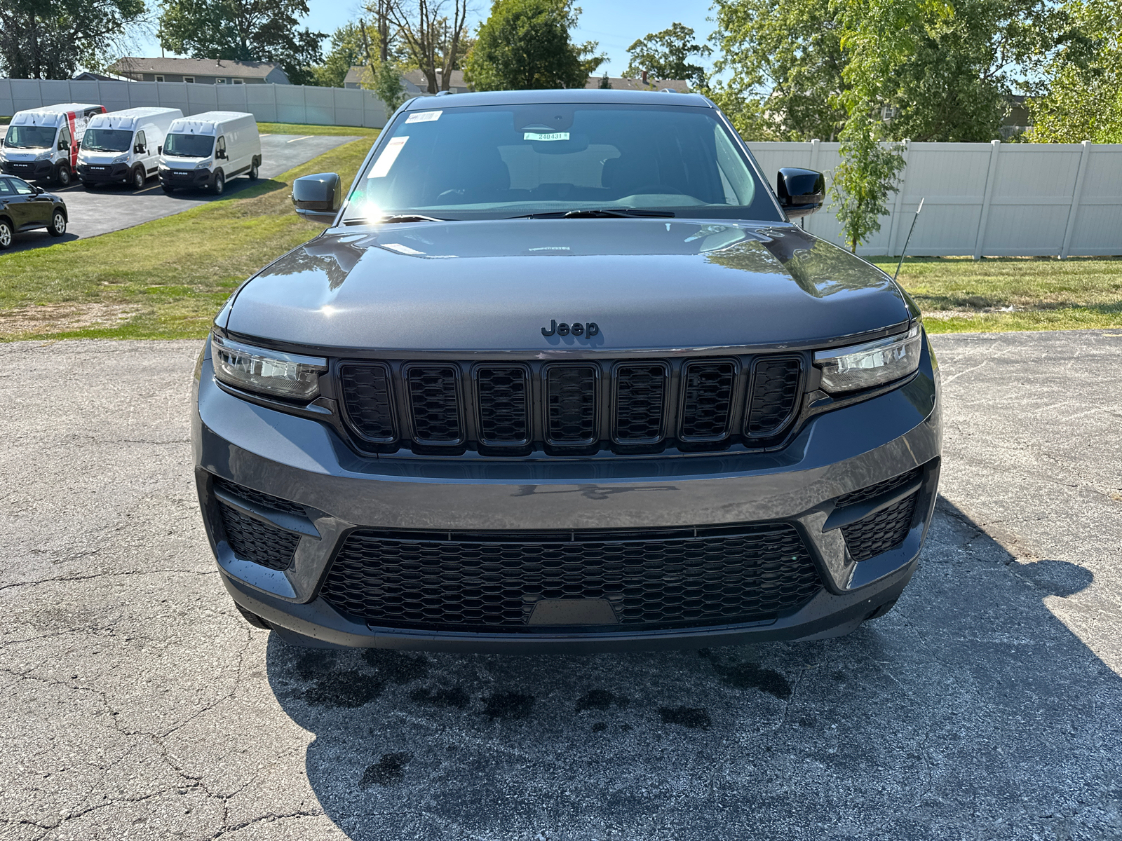 2024 Jeep Grand Cherokee Altitude 3