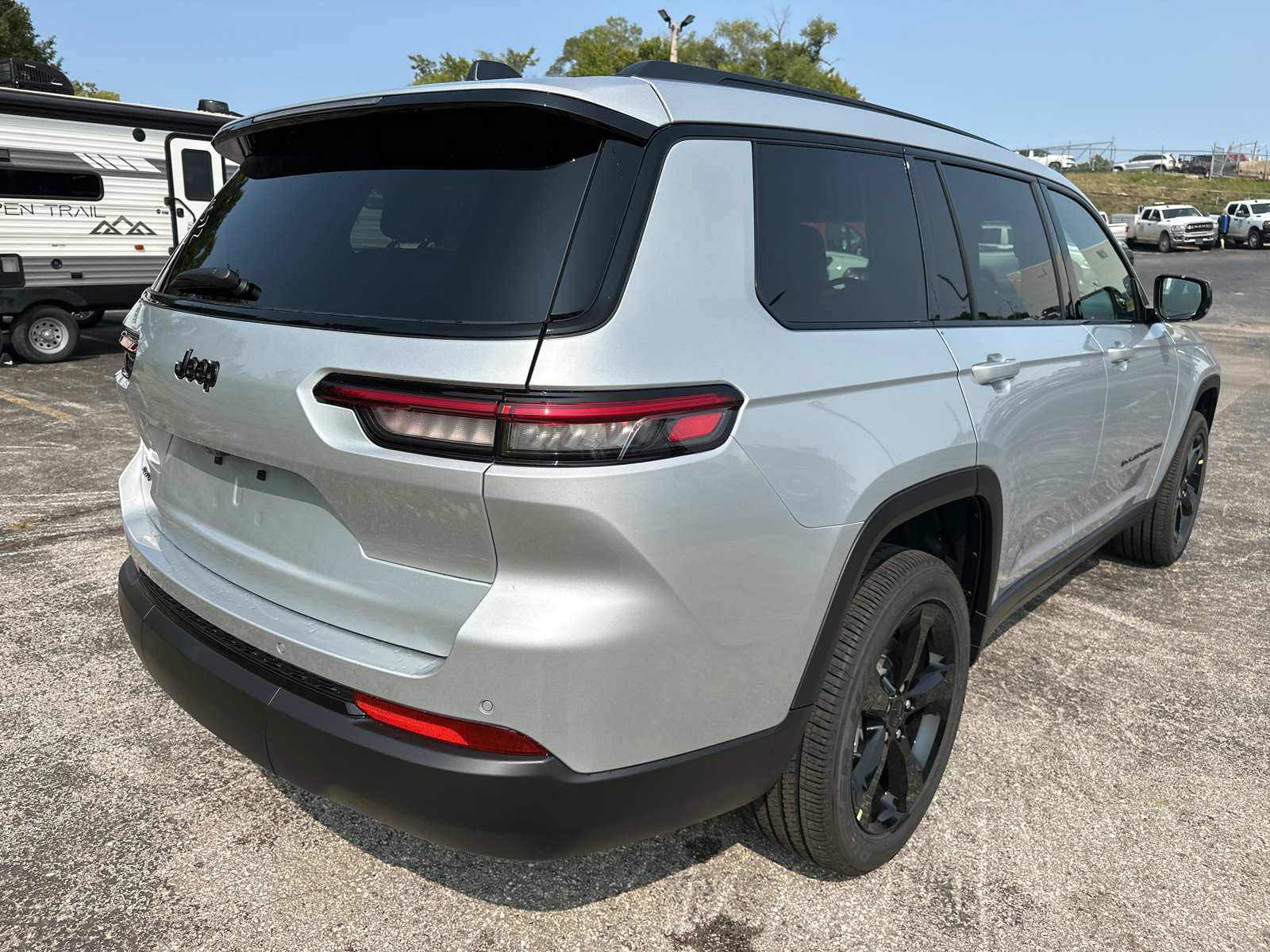 2024 Jeep Grand Cherokee L Altitude X 6