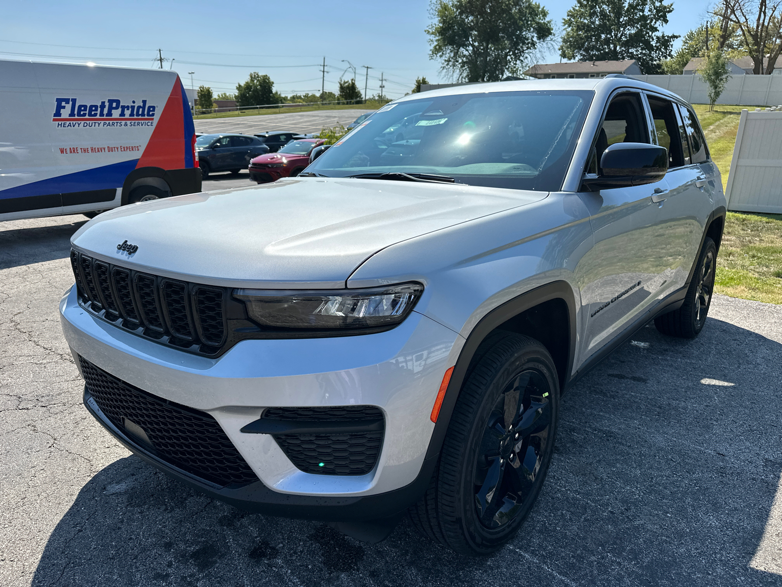 2024 Jeep Grand Cherokee Altitude 2