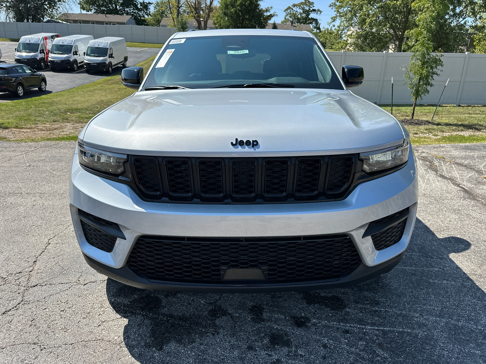 2024 Jeep Grand Cherokee Altitude 3