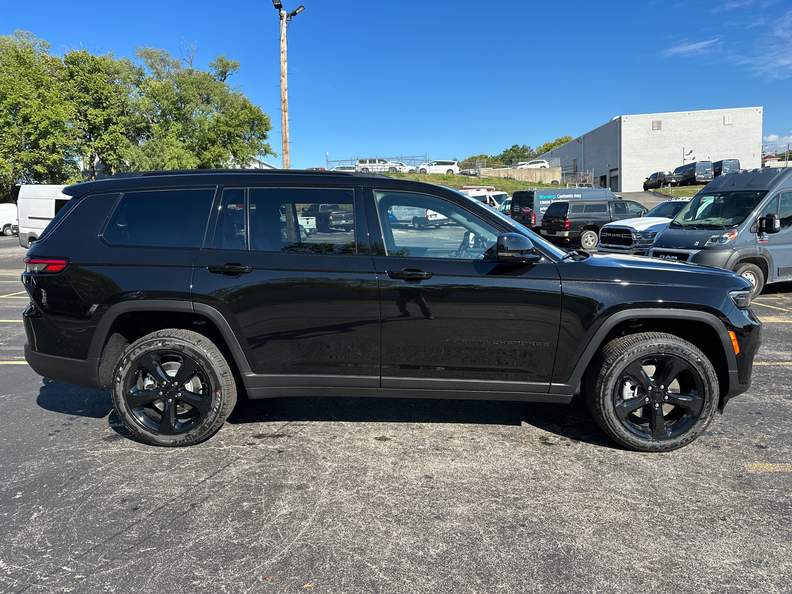 2024 Jeep Grand Cherokee L Altitude 5