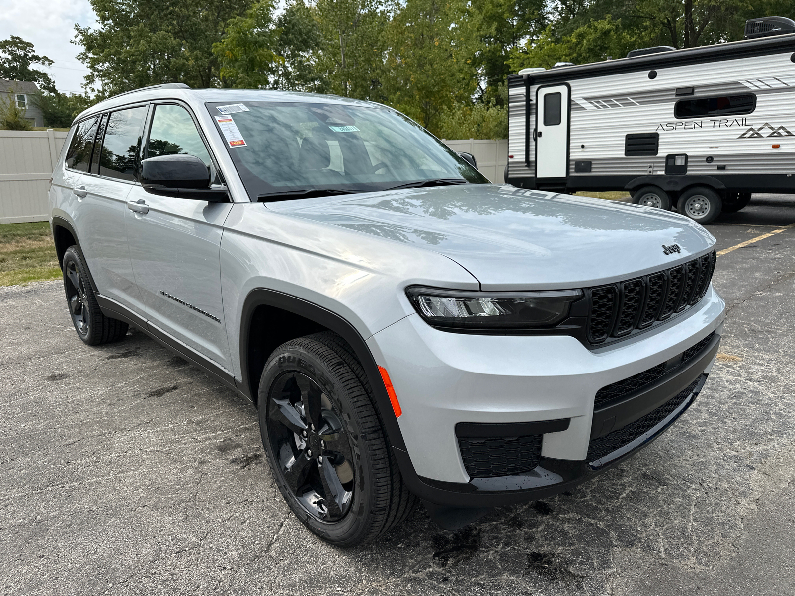 2024 Jeep Grand Cherokee L Altitude 4