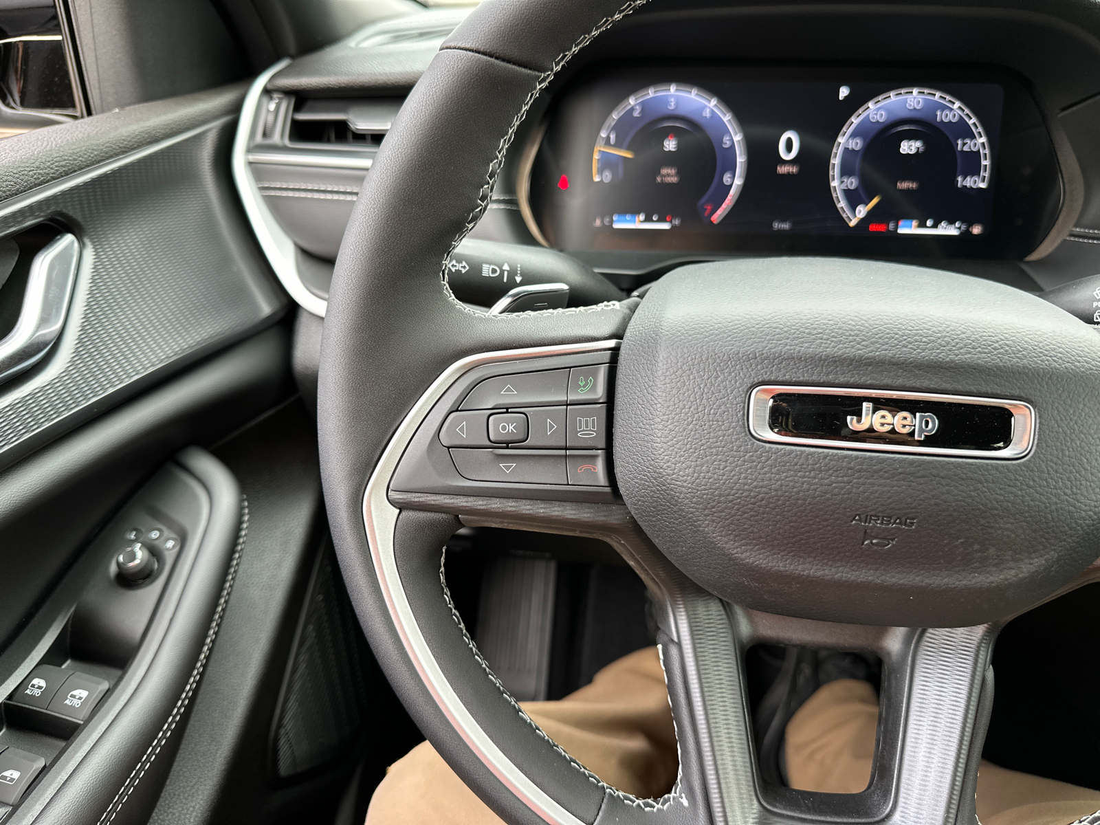 2024 Jeep Grand Cherokee L Altitude 39