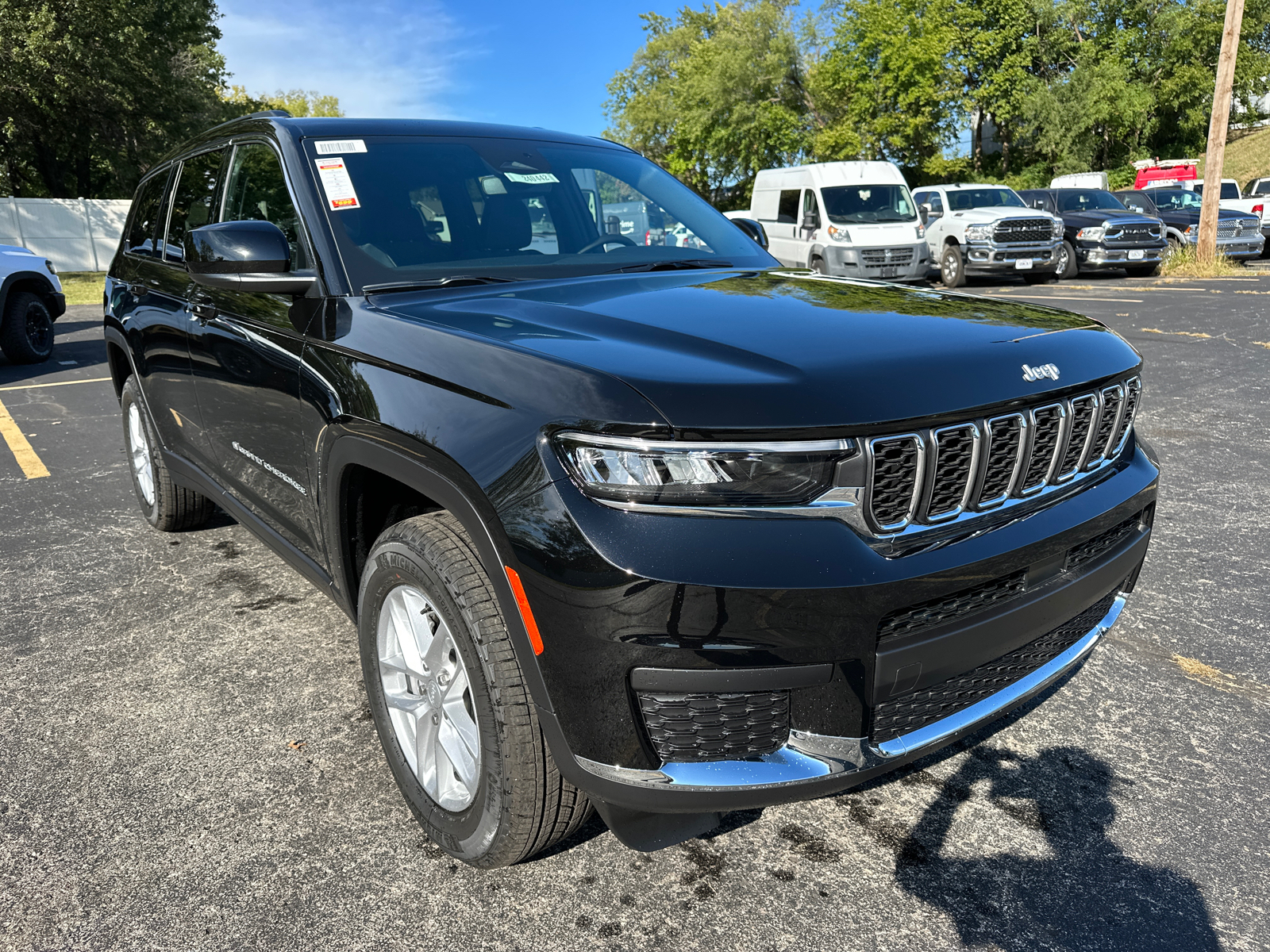 2024 Jeep Grand Cherokee L Laredo 4