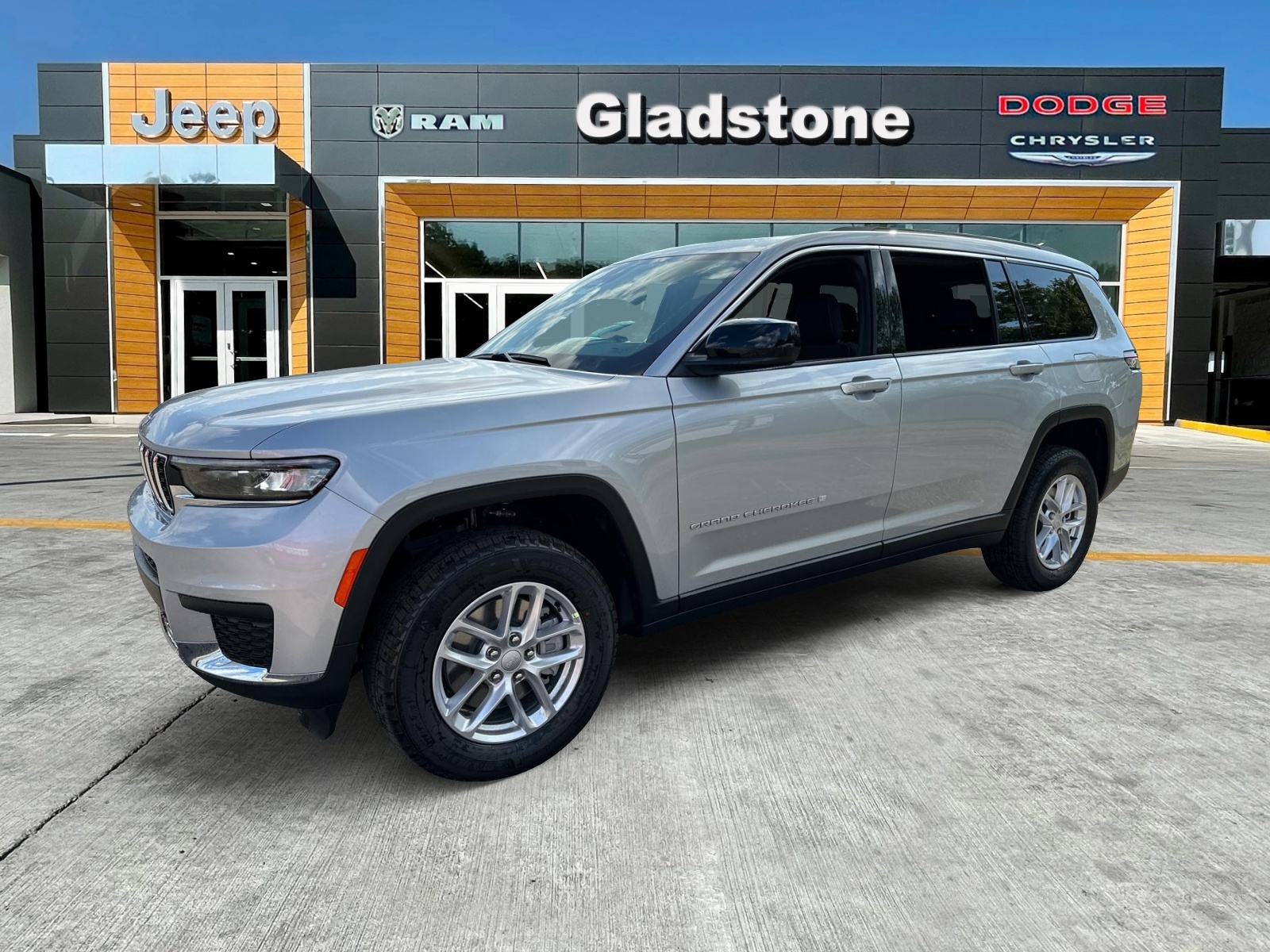 2024 Jeep Grand Cherokee L Laredo 1