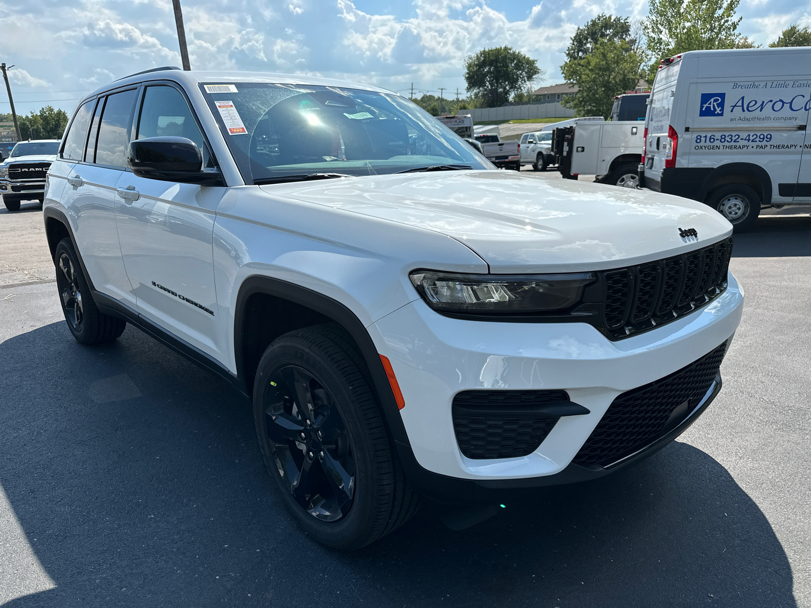 2024 Jeep Grand Cherokee Altitude 4