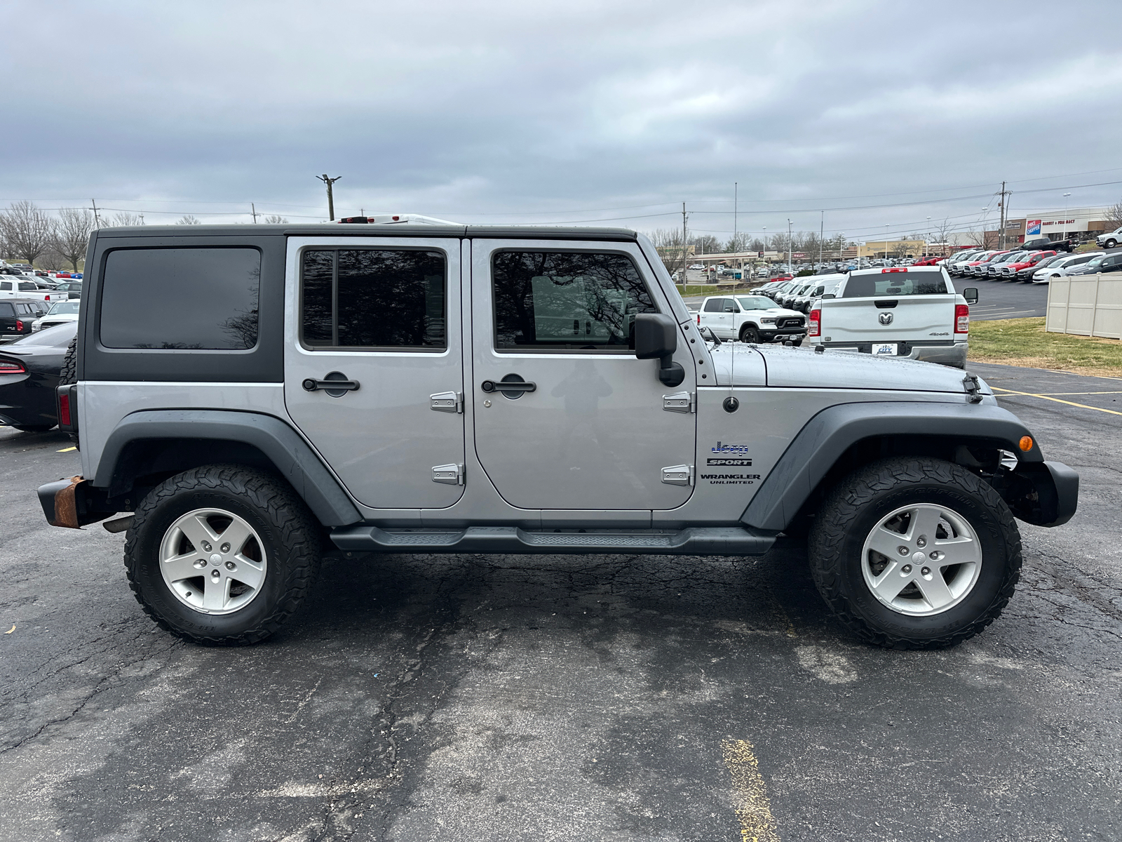 2014 Jeep Wrangler Unlimited Sport 5