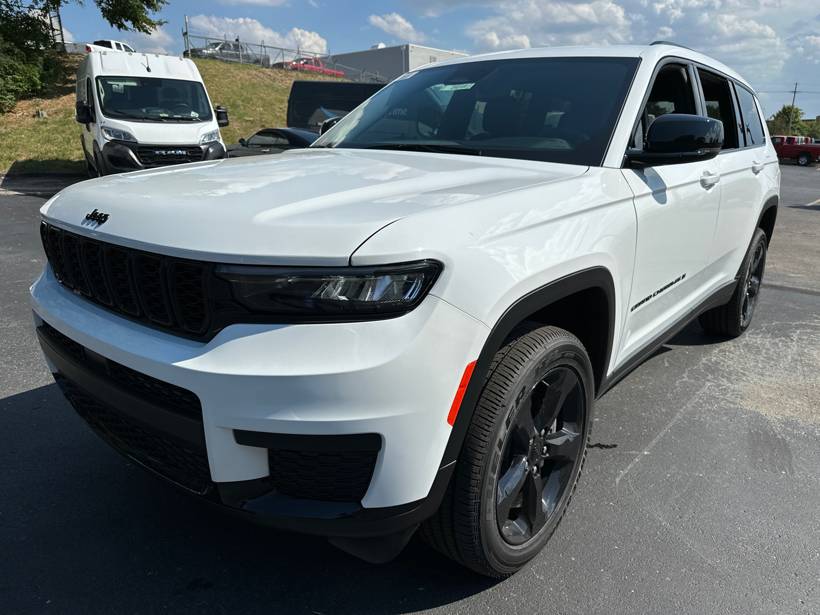 2024 Jeep Grand Cherokee L Altitude X 2