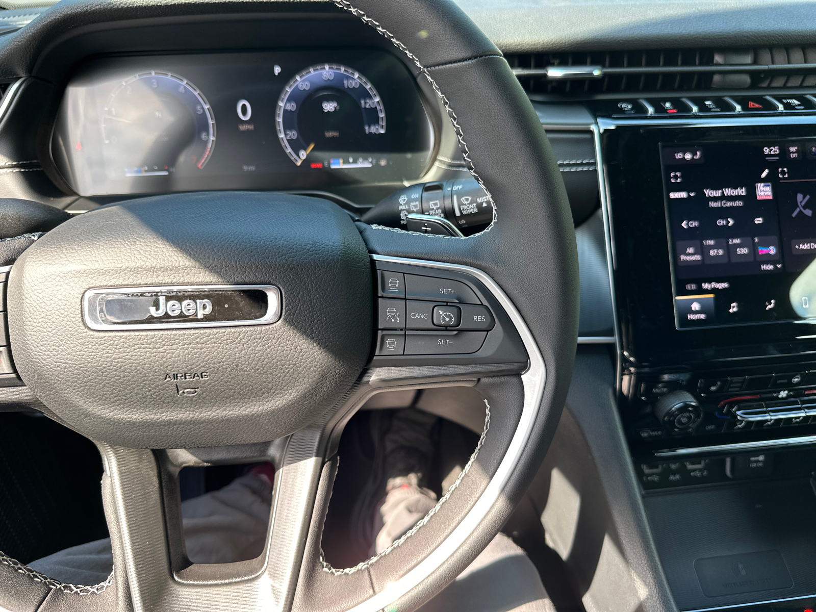 2024 Jeep Grand Cherokee L Altitude X 37