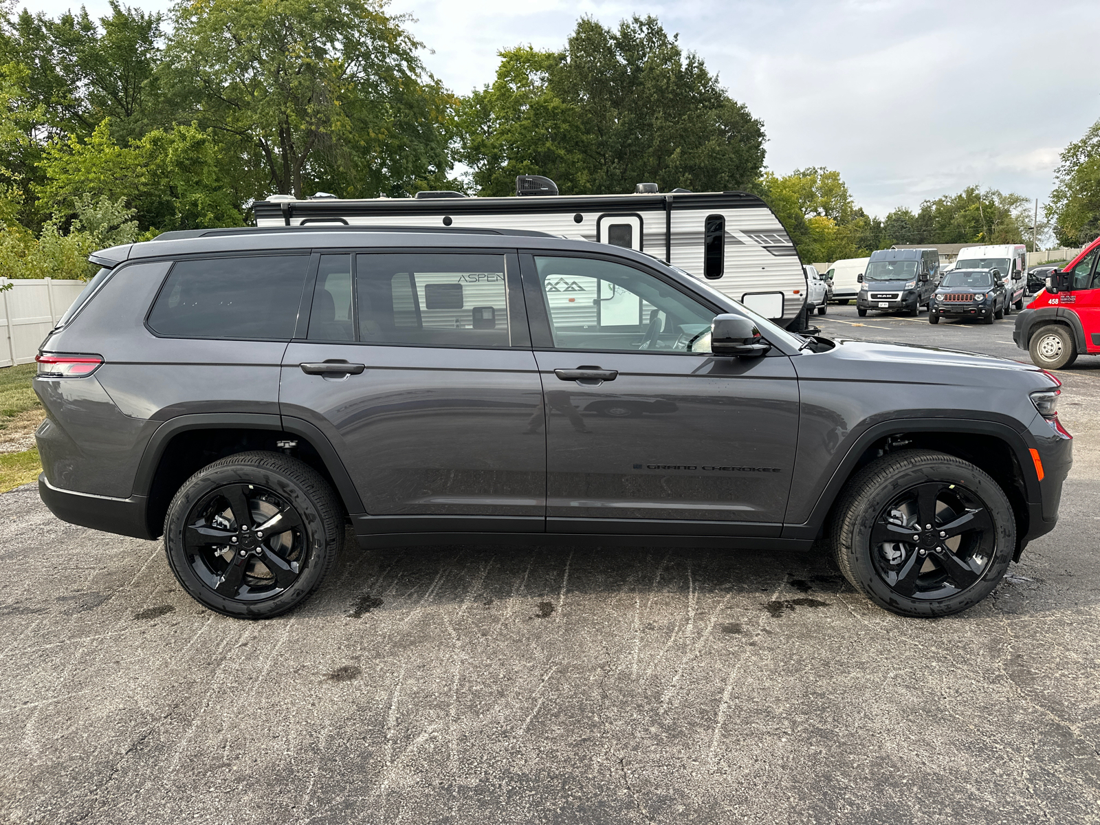 2024 Jeep Grand Cherokee L Altitude 5