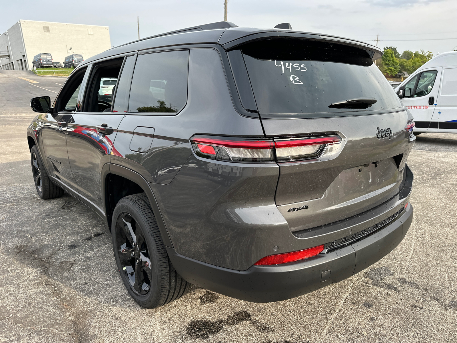 2024 Jeep Grand Cherokee L Altitude 8