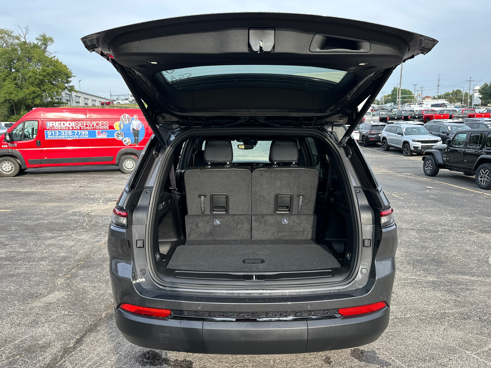 2024 Jeep Grand Cherokee L Altitude 9