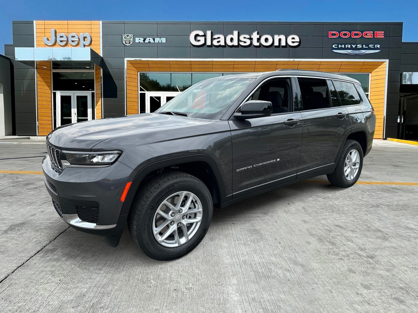 2024 Jeep Grand Cherokee L Laredo 1