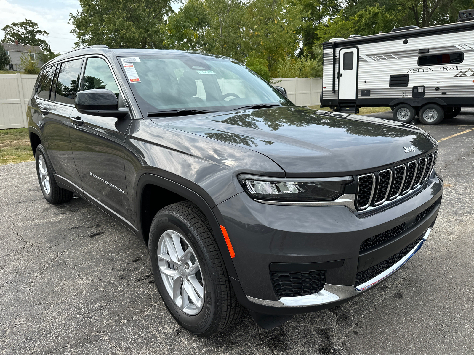 2024 Jeep Grand Cherokee L Laredo 4