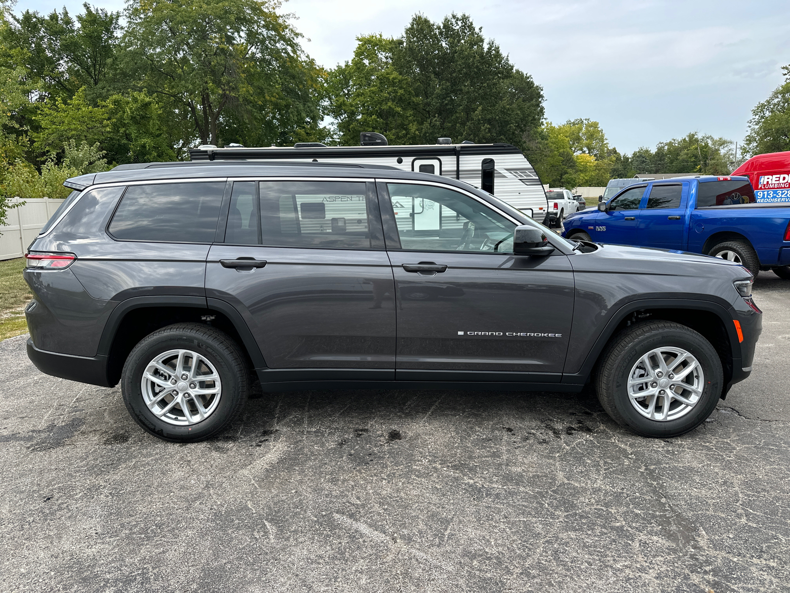 2024 Jeep Grand Cherokee L Laredo 5