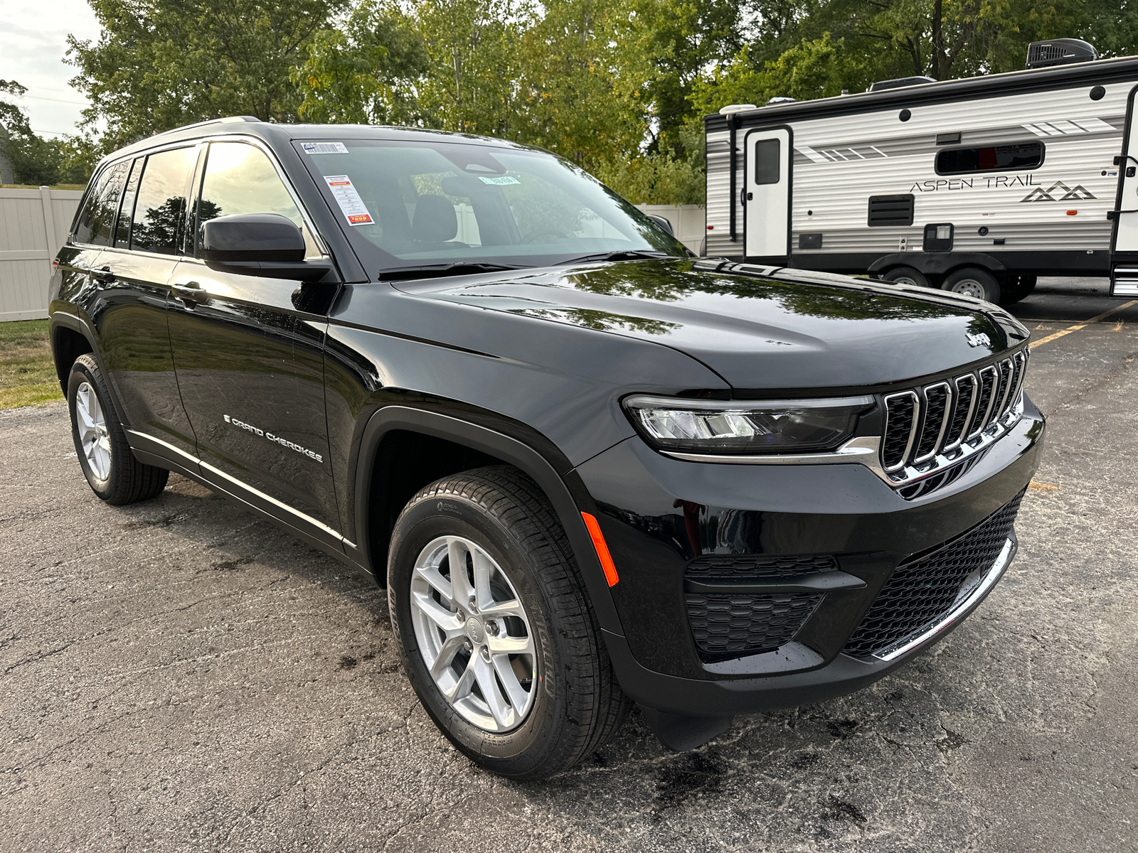 2024 Jeep Grand Cherokee Laredo 4