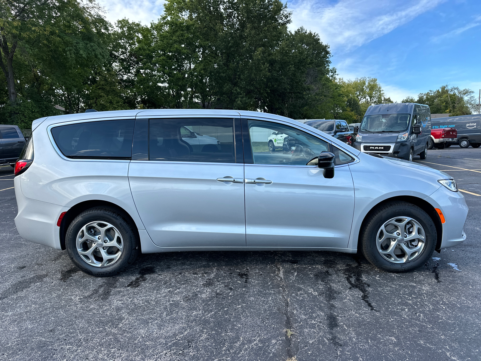 2024 Chrysler Pacifica Limited 5