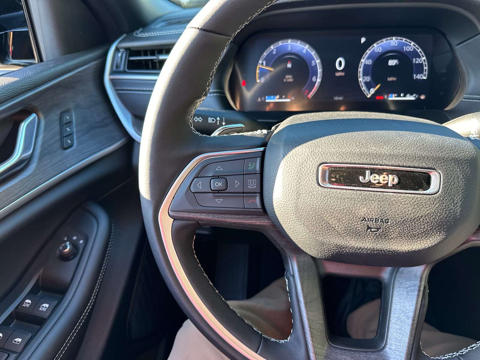 2024 Jeep Grand Cherokee L Limited 40