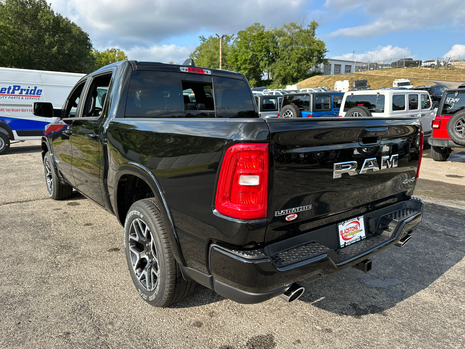 2025 Ram 1500 Laramie 8