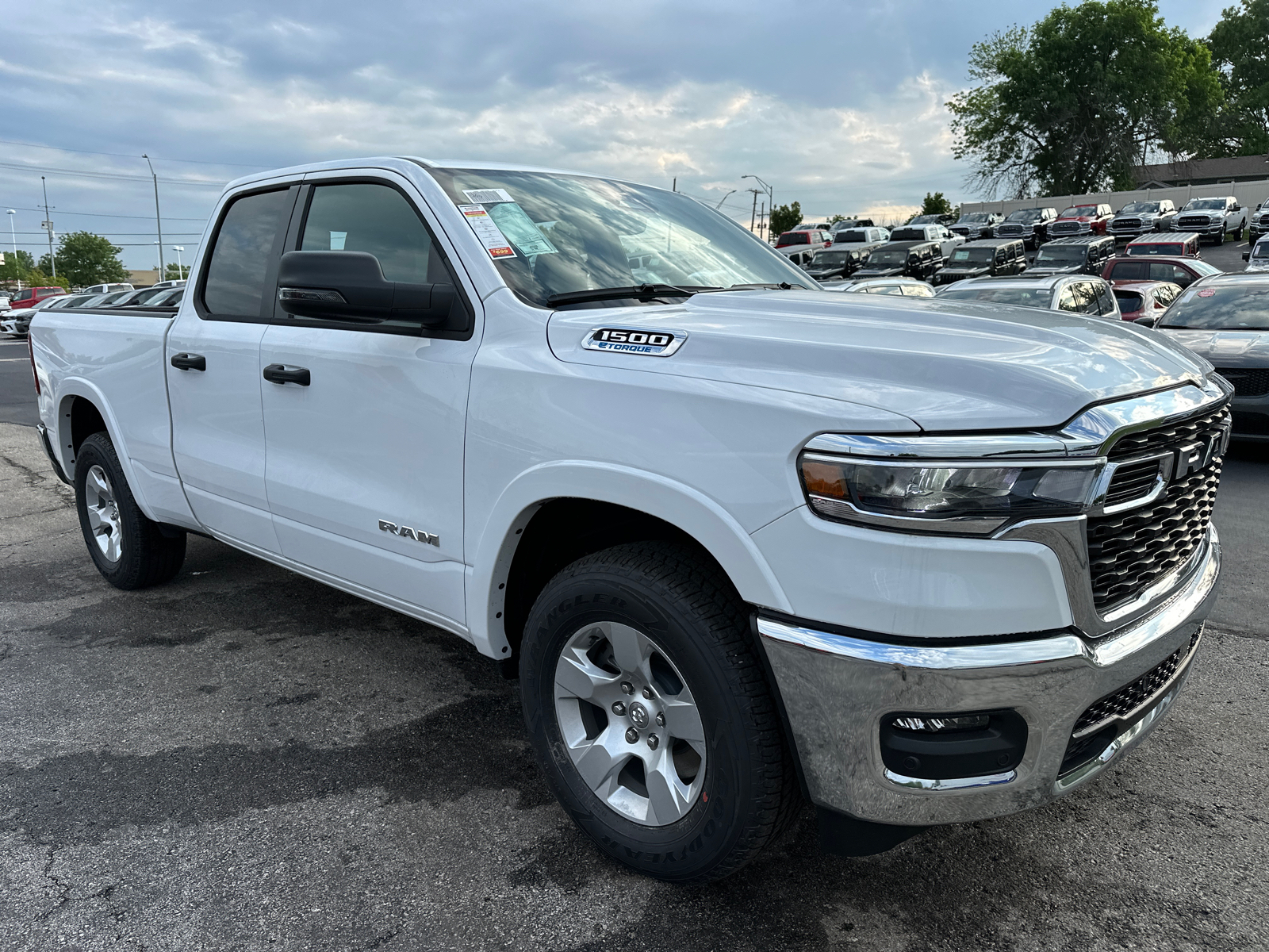 2025 Ram 1500 Big Horn/Lone Star 3