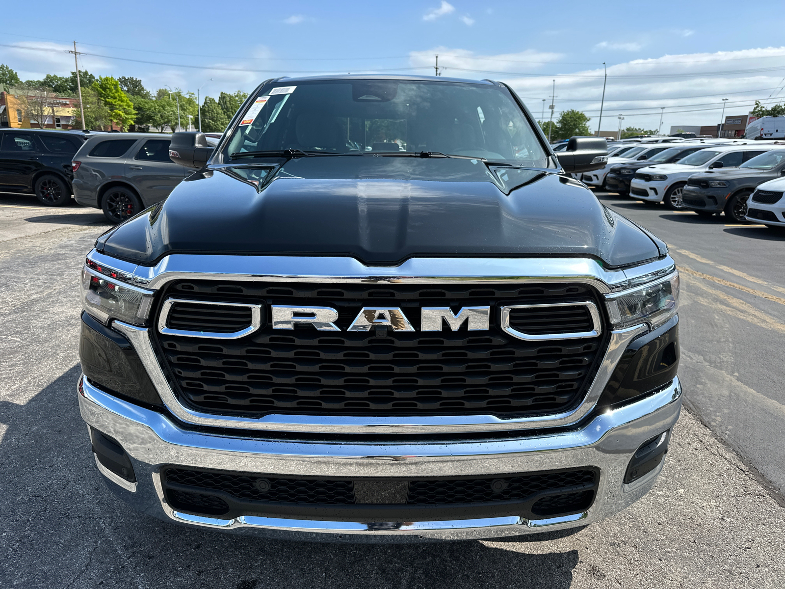 2025 Ram 1500 Big Horn/Lone Star 2