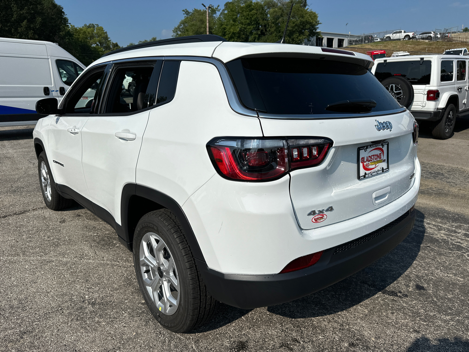 2025 Jeep Compass Latitude 8