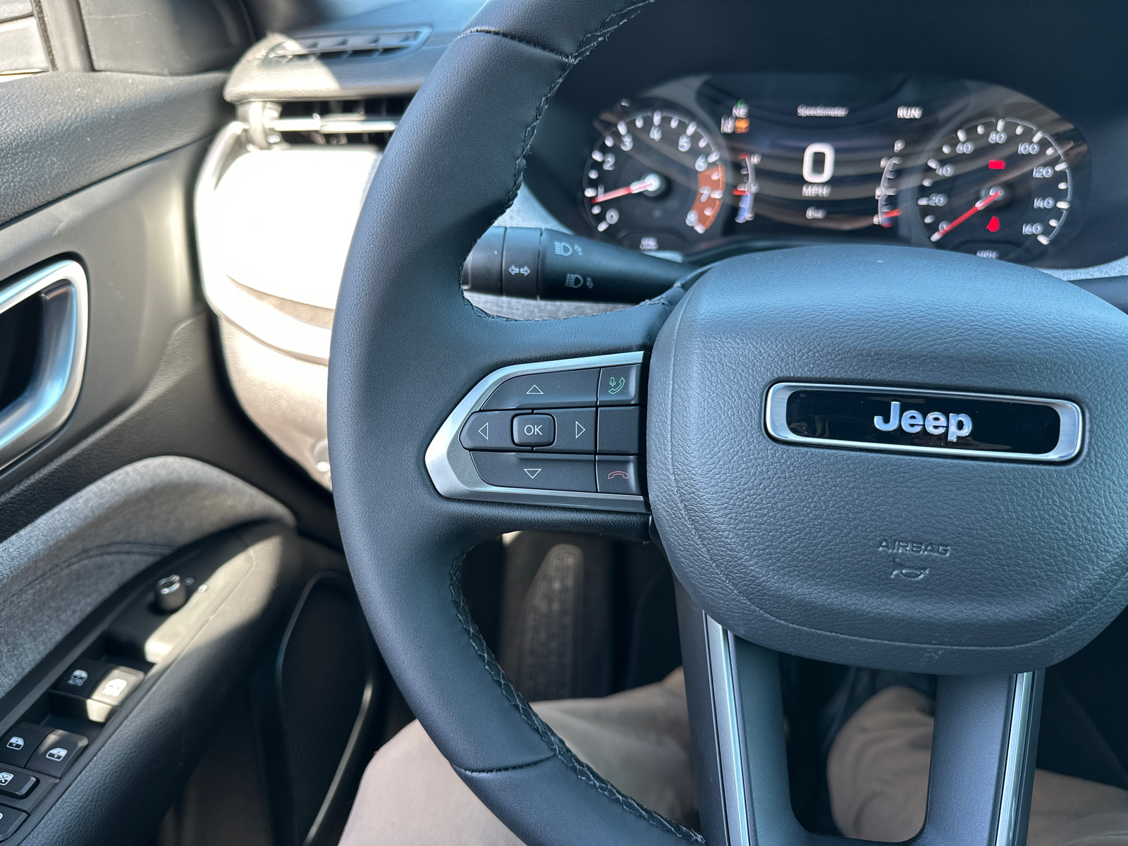 2025 Jeep Compass Latitude 39