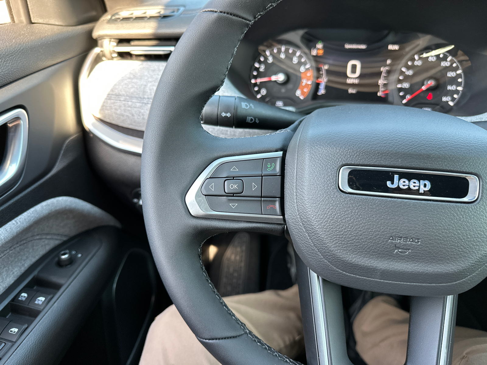 2025 Jeep Compass Latitude 39