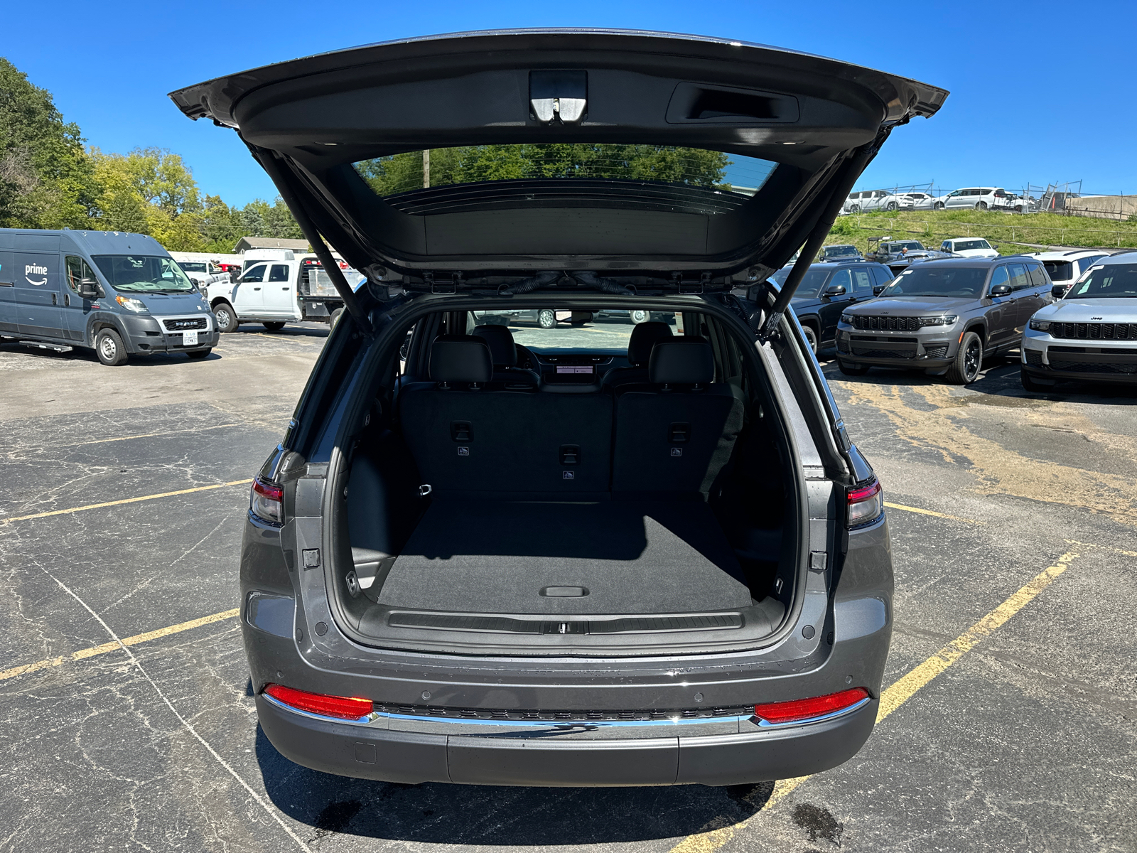 2025 Jeep Grand Cherokee Limited 9