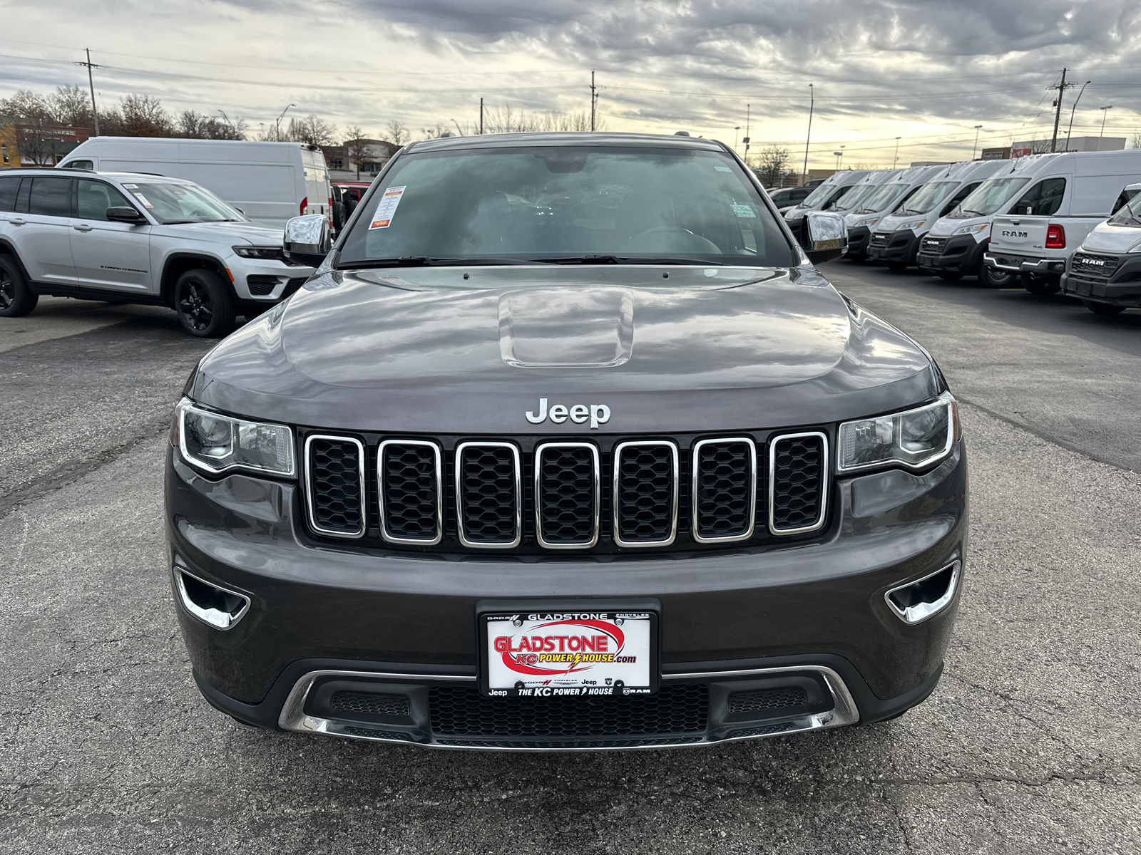 2019 Jeep Grand Cherokee Limited 3